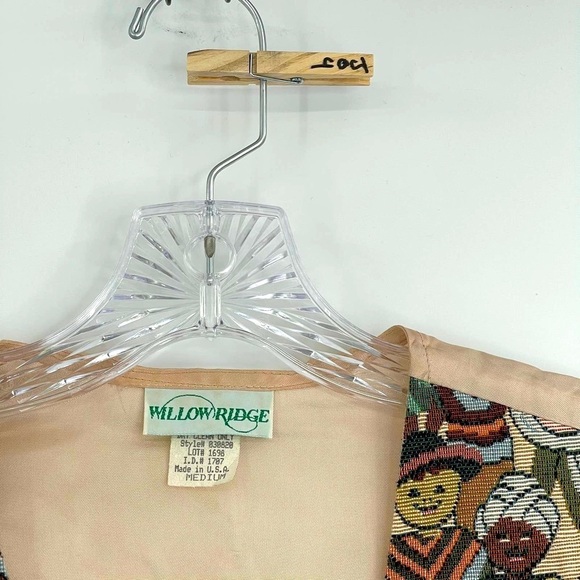 90s Novelty Tapestry Vest - Picture 8 of 8